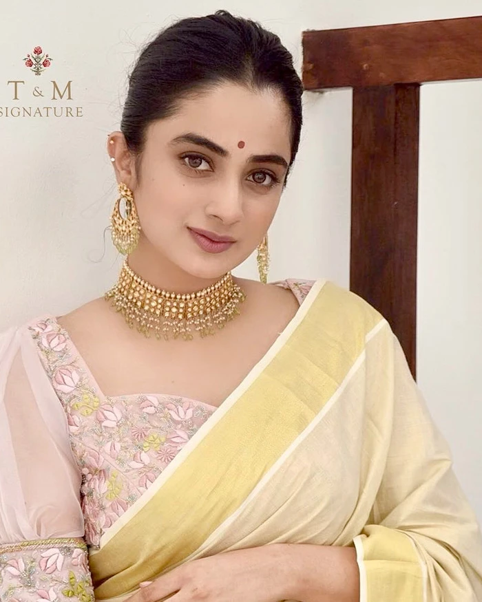 Set Saree